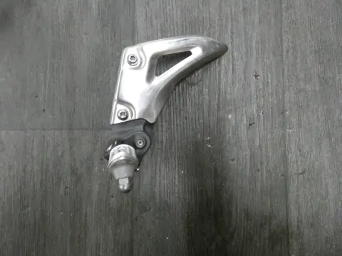 LINKER SCHETSPLAAT Triumph Speed Triple 1050 2011 - 2012