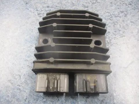 SPANNINGSREGELAAR Triumph Street Triple S 765 2018 - 2019