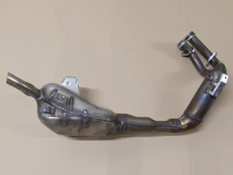 UITLAAT Yamaha YZF R7 2022 - 2023