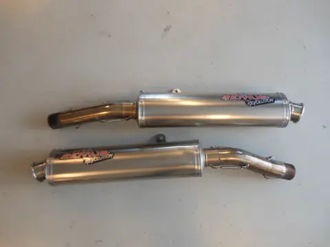 UITLAAT Aprilia RSV 1000 2004 - 2005 / 2006 - 2008