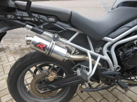 UITLAAT Triumph Tiger 800 2010 - 2014