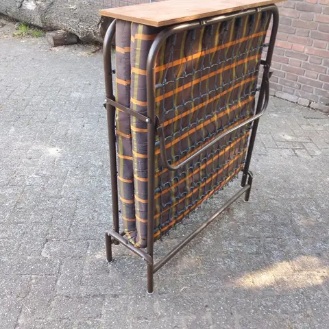 Stretcher, met matrasje - inklapbaar.