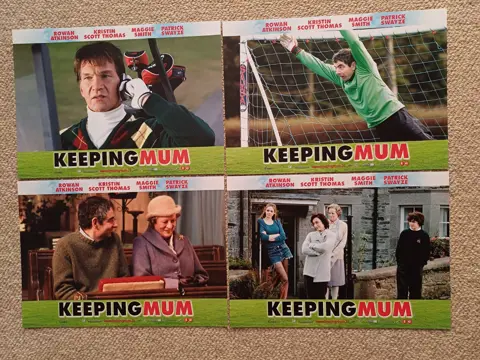 KEEPING MUM lobbycard set.