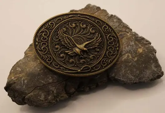 Buckle " Sierlijke schild met grijpende adelaar "