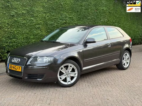 Audi A3 1.4 TFSI Attraction /AIRCO IJSKOUD/CRUISE/RIJDTSUPER!/