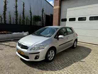 TOYOTA AURIS 1.8 Hybrid Automaat cruise NAP dealer o.h