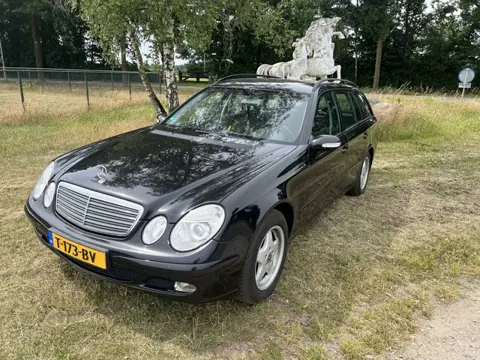 Mercedes-Benz E-Klasse Combi 240 Avantgarde (bj 2004)