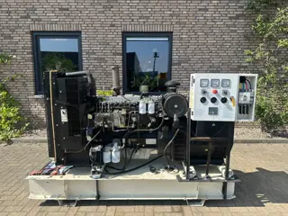 Perkins Stamford 100 kVA noodstroom generatorset (bj 2007)
