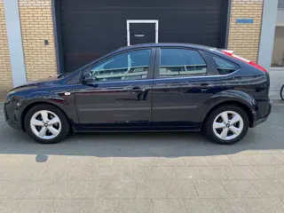 Ford Focus 1.6-16V Futura (bj 2006)