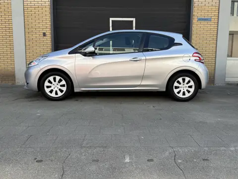 Peugeot 208 1.0 PureTech LIKE (bj 2015)