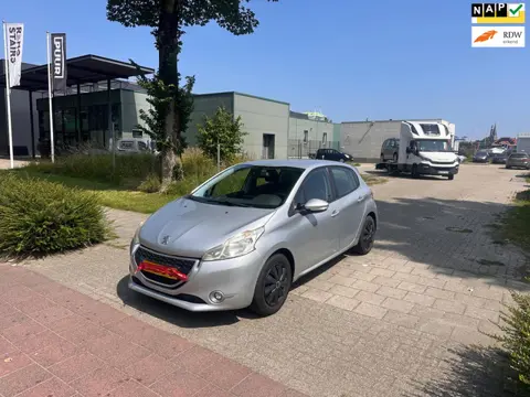Peugeot 208 1.2 VTi Envy