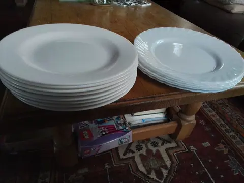 servies - 13 PERSONEN