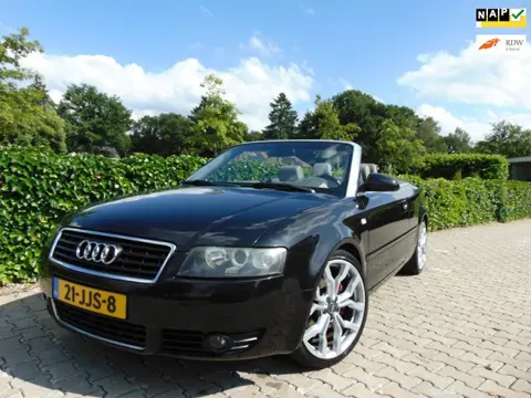 Audi A4 Cabriolet 2.4 V6 Exclusive Automaat , Clima / Cruise / Elec.Pakket / Leder / Navi / Pdc / 19
