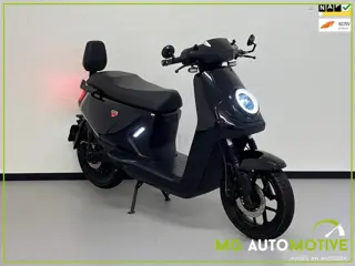 NIU Bromscooter MQI GT Standard | Range Extender | Alarm | Bar-end spiegels