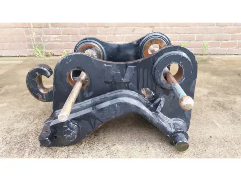 Verachtert CW30 hydraulic coupler / 80mm pins / Komatsu PC210 Volvo EC210