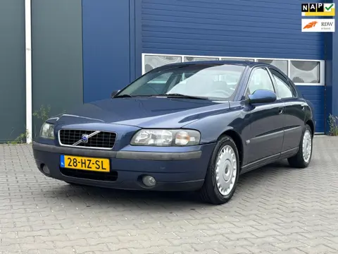 Volvo S60 2.4 Edition | Cruise control |