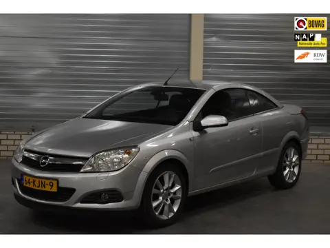 Opel Astra TwinTop 1.8 Cosmo + Leder|Stoelverwarming|Climate Control|Cruise Control|
