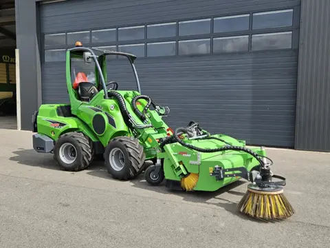 Avant 645i Rental mini-shovel (bj 2025)