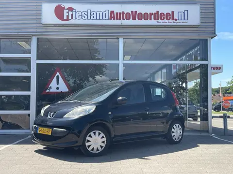 Peugeot 107 1.0-12V XS /5 drs/ centrale vergrendeling/1e eigenaar/APK 06-2026/