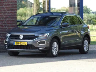 Volkswagen T-Roc 1.5 TSI Style TREKHAAK OPEN DAK (bj 2018)