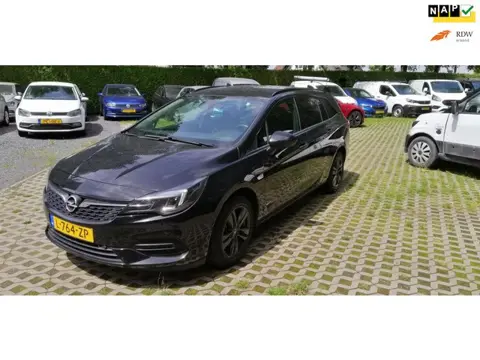 Opel Astra Sports Tourer 1.2 Design & Tech 96 KW Opel motor,navi, zelf inst