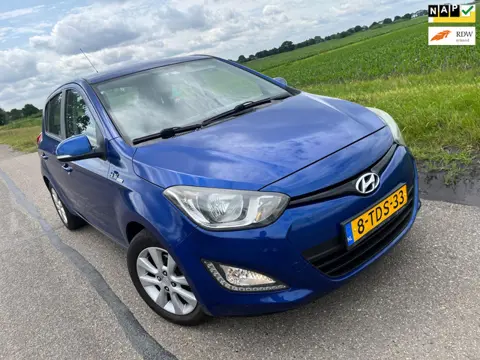 Hyundai I20 1.2i i-Deal / 2014 met nap!