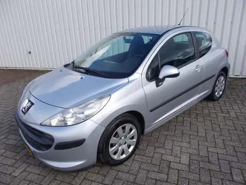Peugeot 207 1.4 VTi Cool 'n Blue ( APK KEURING BIJ AFLEVERING! )
