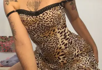 Charlottexoxo #Eindhoven, #Netherlands kom samen gek worden? ;)