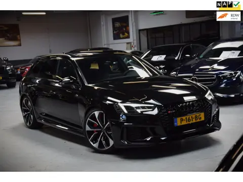 Audi RS4 Avant 2.9 TFSI RS 4 Quattro Panoramadak|Massage|Matrix|Black|450pk!!|B&O|