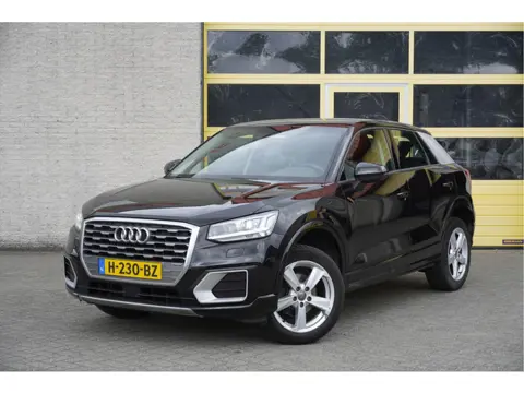 Audi Q2 35 TFSI 150PK! Automaat Epic BJ2020 Lmv 17" | Led V+A | Pdc | Navi | Dynamische knipperlicht