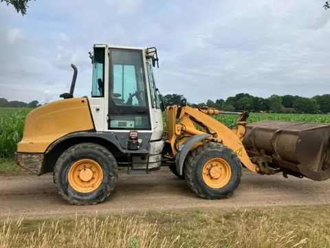 Liebherr L 509 shovel wiellader (bj 2008)