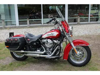 Harley-Davidson Hydra Glide  FLI Revival