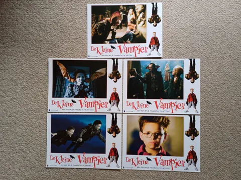 DE KLEINE VAMPIER lobbycard set.