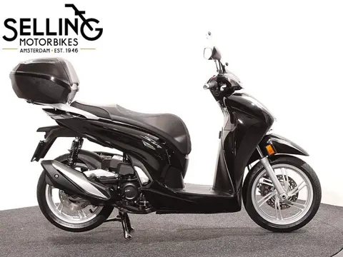 Honda SH 350 (bj 2022)