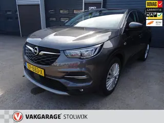 Opel Grandland X 1.2 Turbo Innovation, Navi, Carplay, Keyles, Elek. A klep.