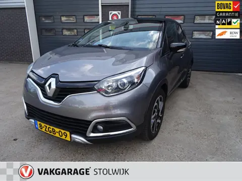 Renault Captur 1.2 TCe Helly Hansen, Automaat, Afneembare Trekhaak