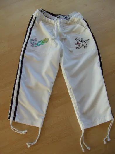 SPORTIEF KINDER BROEKJE SANGI LOVE MAAT 8 WIT NIEUW