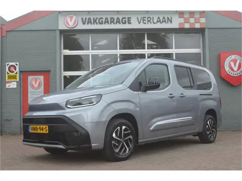 Toyota PROACE CITY Verso 2230km!! 1.2 Turbo Dynamic Long 7p NIEUWSTAAT!!