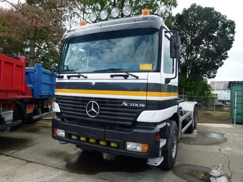 Mercedes-Benz 3340 Actros 6x4 (bj 1998)