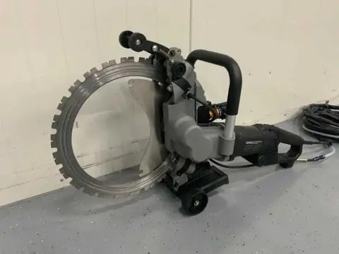 Ultra Force Equipment Ringzaag beton AC8400 (bj 2026)