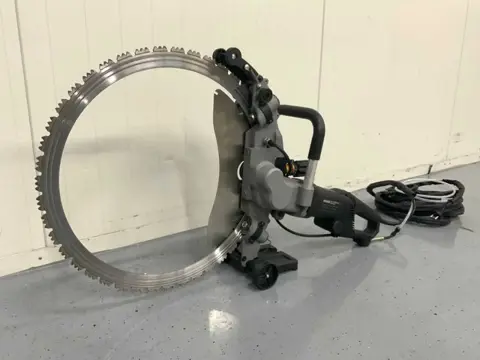 Ultra Force Equipment Ringzaag beton AC8600 (bj 2026)