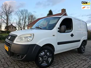 Fiat Doblò 1.4i Benzine met Zijdeur, Elektro en Multimedia..