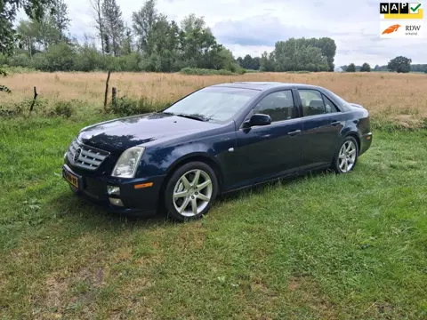 Cadillac STS 4.6 V8 Launch Edition