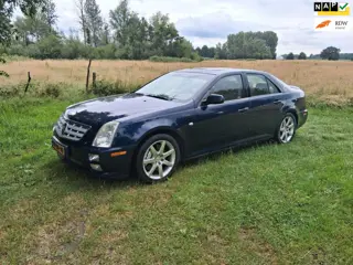 Cadillac STS 4.6 V8 Launch Edition
