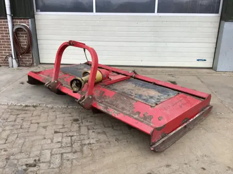 Votex 3-300 Weidebloter (bj 2008)