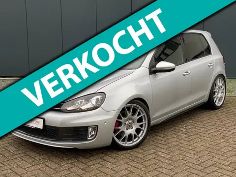 Volkswagen Golf 2.0 GTI | DSG | DCC | Keyless | Camera | Dak