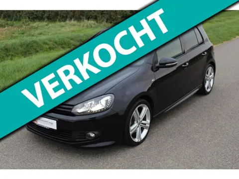 Volkswagen Golf 2.0 TDI R-Line / DSG / XENON / LED / FLIPPERS
