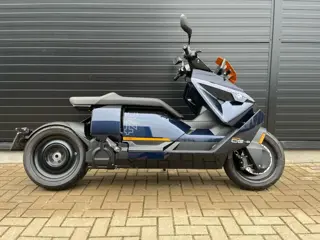 BMW CE 04 (bj 2024, automaat)