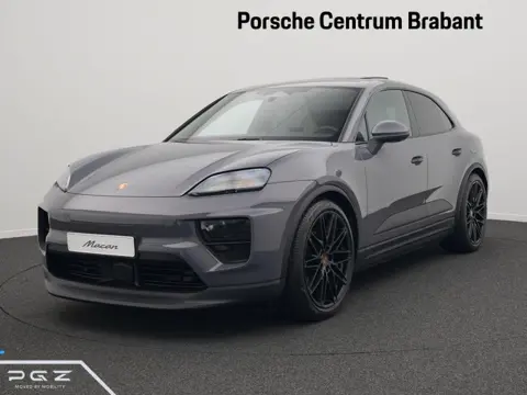 Porsche Macan 4