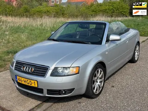 Audi A4 Cabriolet 1.8 Turbo Pro Line Automaat ECC Audio/CD ESP Cruisecontrol ABS Electric pakket Led